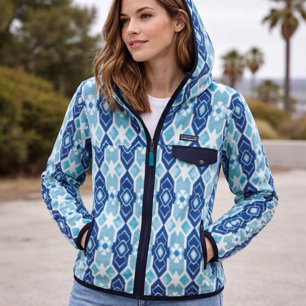 Patagonia Women's XS Synchilla Snap-T‎ Hooded Jacket Pine Patch Mogul Blue Aztec